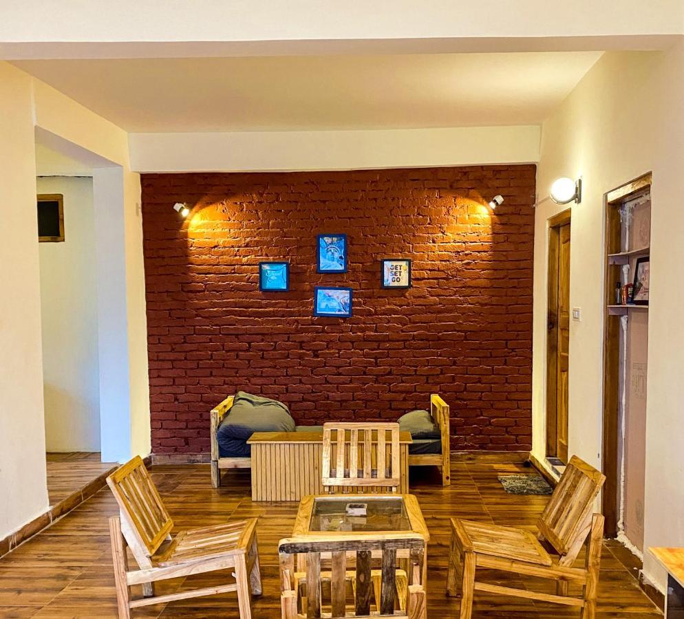 Tag'S Stay, Naggar Nagar  Εξωτερικό φωτογραφία